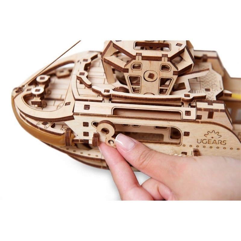 Tug - mechanical model for folding - veneer - 169 elements -