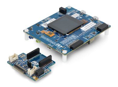 Zestaw składa się z modułu głównego STM32F7223E oraz płytki, przeznaczonej do łączenia z modułami rozszerzającymi.