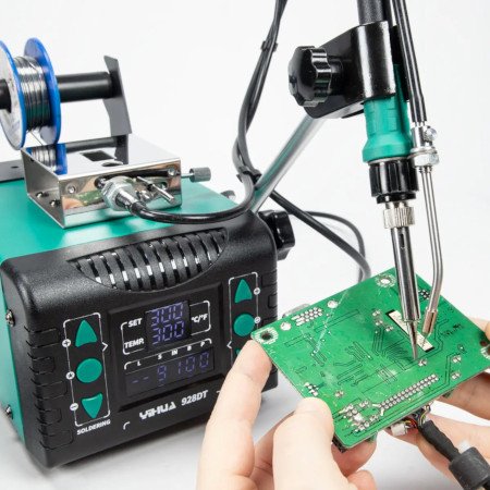 Yihua 928DT soldering station with automatic tin feeder - 65 W