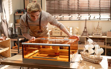 TOOCAA L2 laser plotter